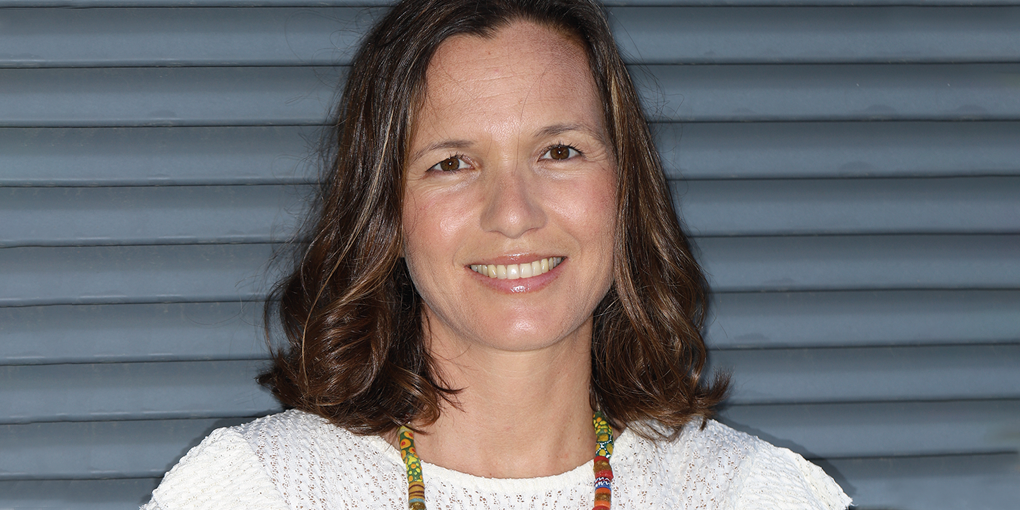 Iris Bravo