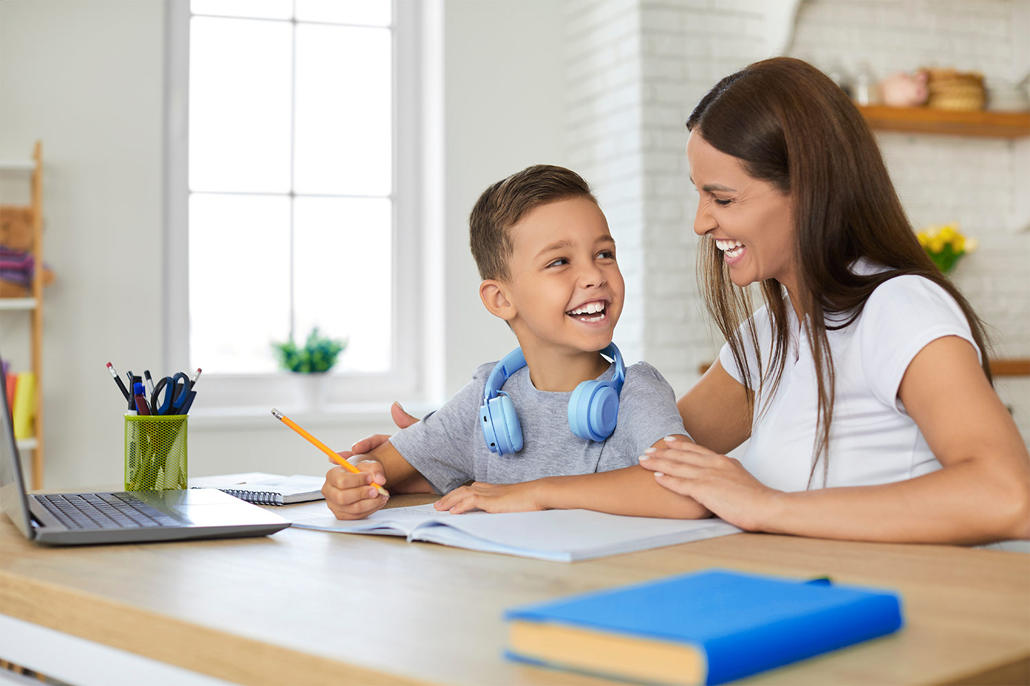 imagem ilustrativa de Como ajudar os filhos a aproveitar ao máximo o ano letivo